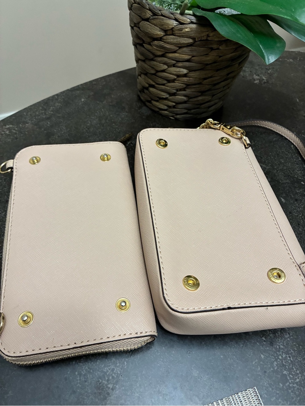 Michael Kors Crossbody Purse & Wallet -Blush/Nude - Picture 5 of 11
